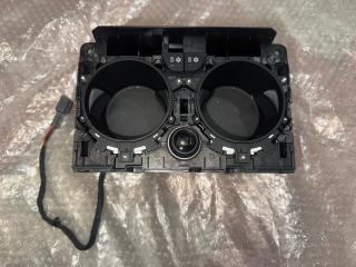 подстаканник BMW X5 G05 [рестайлинг] G05 2023, 3.0 л., B58B30, бензин, АКПП, белый sa96, внедорожник 5 дв., полный привод