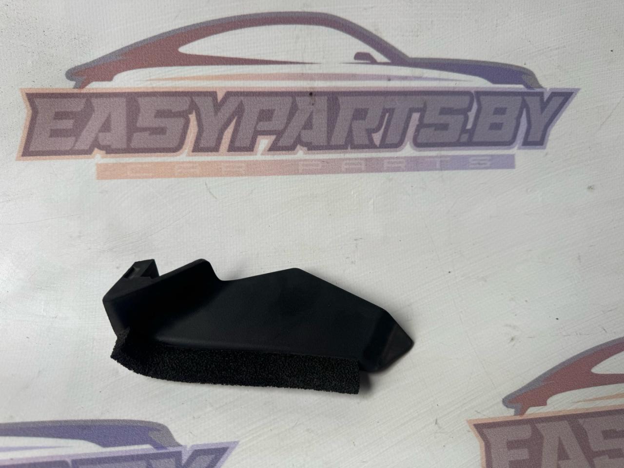 уголок жабо Nissan Rogue T33 2023, 1.5 л., бензин, вариатор, черный, внедорожник 5 дв., передний привод, LM02-5841E200 - фото №1