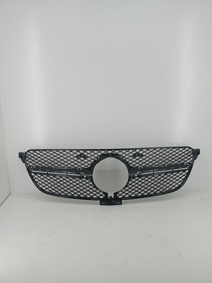 заглушка (решетка) в бампер Mercedes-Benz GLE W166 2017, A2928880060 - фото №1