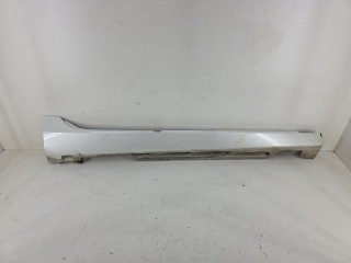 накладка на порог Volvo V40 2 поколение [рестайлинг] 2017, 2.0 л., B 4204 T19, бензин, АКПП, белый, хетчбэк 5 дв., передний привод, правый руль, 31395043