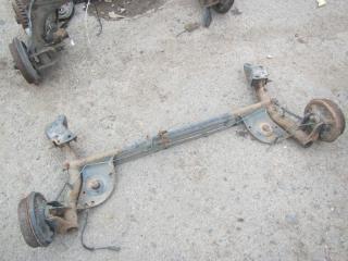 балка подвески задняя Dacia Sandero 1 поколение 2010, 1.4 л., бензин, МКПП, хетчбэк 5 дв.