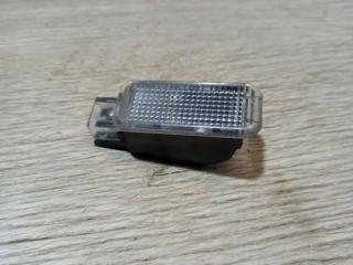 фонарь салона (плафон) Audi Q7 4L 2007, 4.2 л., BAR, бензин, АКПП, 6y / z7s, внедорожник 5 дв., полный привод, 4L0947164A13U