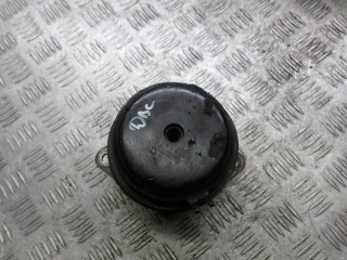 подушка крепления двигателя Volkswagen Passat B4 1994