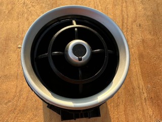 дефлектор обдува салона Alfa Romeo Stelvio 1 поколение 2018, 2.0 л., АКПП, серый, внедорожник 5 дв., полный привод, 1561236810