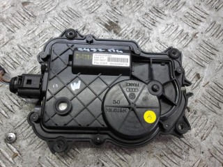 активатор (привод) замка двери Volkswagen Phaeton 1 поколение 2007, 3.0 л., дизель, АКПП, седан, 3D0837059B