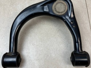 рычаг передний правый Toyota 2022, 2.8 л., 1GD-FTV, дизель, АКПП, красный, пикап, полный привод, правый руль, 486100K040