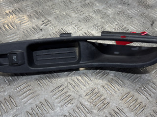 кнопка стеклоподъемника Ford Focus 3 поколение 2013, 1.0 л., бензин, 5МКПП, хетчбэк 5 дв.