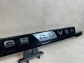 накладка двери (крышки) багажника Land Rover Range Rover Evoque L551 2020, 2.0 л., бензин, АКПП, белый, внедорожник 5 дв., полный привод, правый руль, K8D2402A30A - фото №3