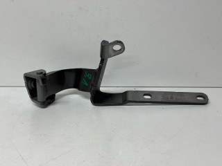 петля крышки багажника Audi A7 4K 2023, лифтбэк, 4K8827299A