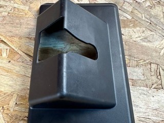 накладка внутренняя на заднюю панель кузова Lexus NX 1 поколение [рестайлинг] 2020, 2.5 л., гибрид, красный, полный привод, правый руль, 6932178020