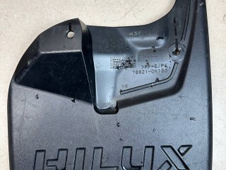 брызговик Toyota 2023, 2.8 л., 1GD-FTV, дизель, АКПП, чёрный, пикап, полный привод, правый руль, 766210K160