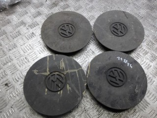 колпак колесный Volkswagen Transporter T4 1992, 2.4 л., дизель, МКПП, микроавтобус, 7D0601151A