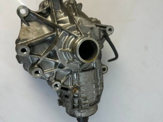 редуктор переднего моста Maserati Levante 1 поколение 2017, 3.0 л., A630HP, дизель, АКПП, blue, внедорожник 5 дв., полный привод, правый руль, 670033029