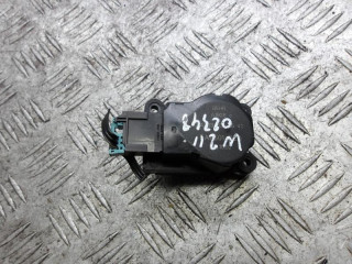 моторчик заслонки печки Mercedes-Benz E-Класс W211/S211 2003, 2.7 л., дизель, АКПП, седан, A2038201642