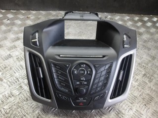 магнитола Ford Focus 3 поколение 2013, 1.6 л., дизель, МКПП, универсал, AM5T18K811CE