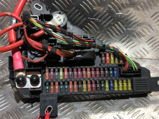 блок предохранителей BMW 5 серия E60/E61 [рестайлинг] 2009, 2.0 л., N47 D20 A, дизель, АКПП, универсал, 913883001, 518956057