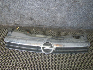 решетка радиатора Opel Astra H 2005, 1.9 л., дизель, МКПП, универсал