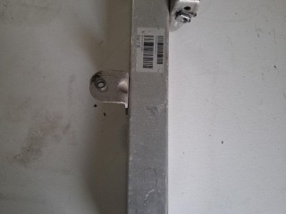 крепление бампера BMW i3 L01 2015, электро, CH02836