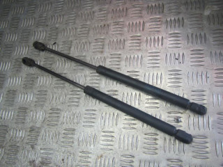 амортизатор крышки багажника (3-5 двери) Audi 100 4A/C4 1994, 2.0 л., бензин, МКПП, седан