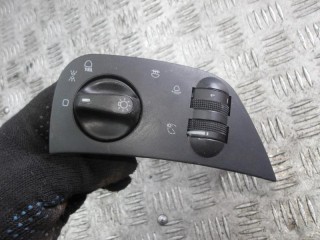 переключатель света SEAT Ibiza 2 поколение 1997, 1.4 л., бензин, МКПП, хетчбэк 5 дв., 6K1941531B