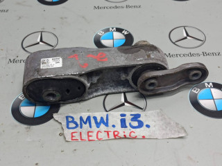 подушка крепления двигателя BMW i3 L01 2015, 6793362