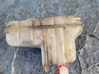 бачок расширительный Citroen C5 1 поколение 2003, 2.0 л., дизель, 5МКПП, хетчбэк 5 дв., 9641983480