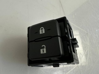 кнопка центрального замка Lexus NX 1 поколение [рестайлинг] 2021, 2.5 л., 2AR-FXE, бензин, 84930-78010