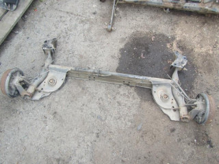 балка подвески задняя Dacia Sandero 2 поколение 2013, 0.9 л., бензин, МКПП, хетчбэк 5 дв.