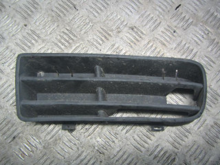 заглушка (решетка) в бампер Volkswagen Golf 4 поколение 2002, 1.6 л., бензин, МКПП, хетчбэк 5 дв., 1J0853665B