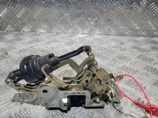 замок двери задней правой Mercedes-Benz E-Класс W210/S210 1998, 2.0 л., дизель, АКПП, седан, 2027300635