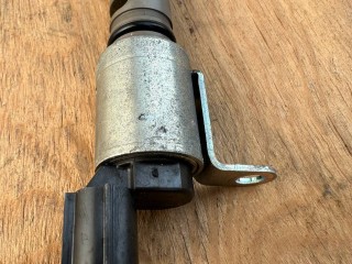 клапан фазорегулятора Lexus NX 1 поколение [рестайлинг] 2020, 2.5 л., гибрид, красный, полный привод, правый руль, 3370105010