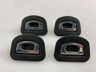 крючок крепежный Maserati Levante 1 поколение 2017, 3.0 л., A630HP, дизель, АКПП, blue, внедорожник 5 дв., полный привод, правый руль, 6700345960