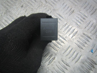 кнопка ручного тормоза (ручника) Volkswagen Polo 4 поколение [рестайлинг] 2007, 1.4 л., бензин, МКПП, хетчбэк 5 дв., 6Q0919235B