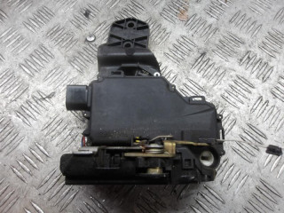 замок двери передней левой Volkswagen Passat B5 2001, 1.9 л., дизель, МКПП, универсал