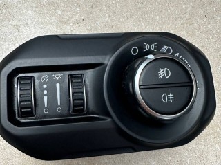 переключатель света Jeep 2021, 2.0 л., бензин, АКПП, серебристый, внедорожник 5 дв., полный привод, правый руль, 68304635AD