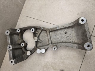 кронштейн КПП Maserati Levante 1 поколение 2017, 3.0 л., A630HP, дизель, АКПП, blue, внедорожник 5 дв., полный привод, правый руль, 670034898