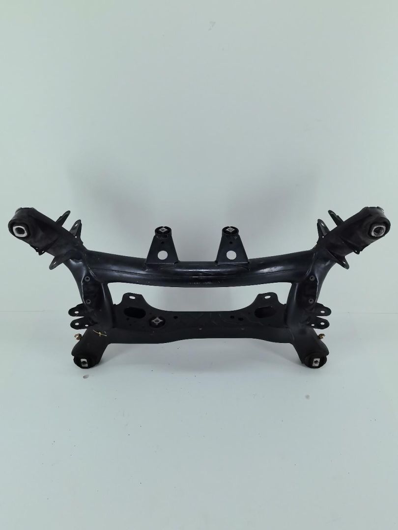 балка подвески задняя BMW 3 серия F30/F31/F34 2013, 1.6 л., N13 B16 A, бензин, АКПП, седан, задний привод, правый руль, 6792505 - фото №1