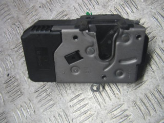 замок двери передней левой Opel Vectra B 1997, 1.6 л., бензин, МКПП, седан, 24414110