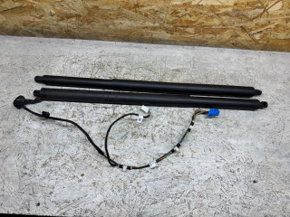 амортизатор крышки багажника (3-5 двери) Mercedes-Benz GLA-Класс X156 2016, A1568900230, 967959, A1569800764