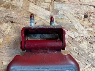 петля крышки багажника Lexus NX 1 поколение [рестайлинг] 2020, 2.5 л., гибрид, красный, полный привод, правый руль, 6881048011