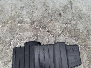 корпус воздушного фильтра Renault Laguna 1 поколение 1998, 2.0 л., бензин, 5МКПП, хетчбэк 5 дв.