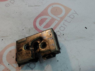 замок двери задней левой Volkswagen Passat B3 1990, 357839015D