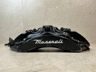 суппорт Maserati Levante 1 поколение 2017, 3.0 л., бензин, АКПП, белый, внедорожник 5 дв., полный привод, 2086760201