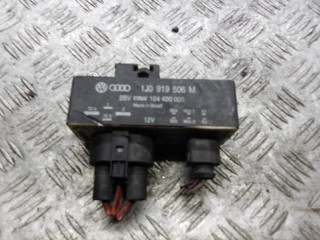 блок управления вентилятором (реле) Volkswagen Golf 3 поколение 1999, 1.4 л., бензин, МКПП, хетчбэк 5 дв., 1J0919506M
