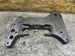 кронштейн КПП BMW 5 серия G30/G31 2017, 22326861580