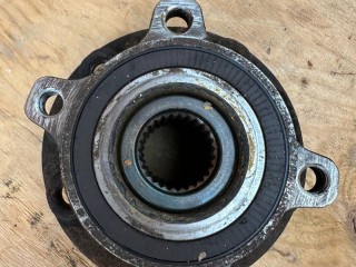 ступица передняя Alfa Romeo Stelvio 1 поколение 2018, 2.0 л., АКПП, серый, внедорожник 5 дв., полный привод, 50533569