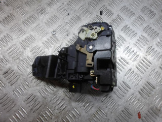 замок двери передней правой Volkswagen Passat B5 1998