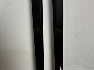 молдинг двери задней правой Maserati Levante 1 поколение 2017, 3.0 л., A630HP, дизель, АКПП, blue, внедорожник 5 дв., полный привод, правый руль, 670040546