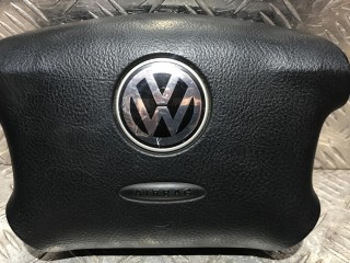 подушка безопасности водителя Volkswagen Sharan 1 поколение [рестайлинг] 2002, 1.9 л., AUY, дизель, 6МКПП, минивэн, 3B0880201BH