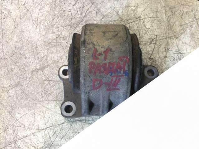 подушка крепления КПП Land Rover Discovery 3 поколение 2007, дизель, IAF500021 - фото №1